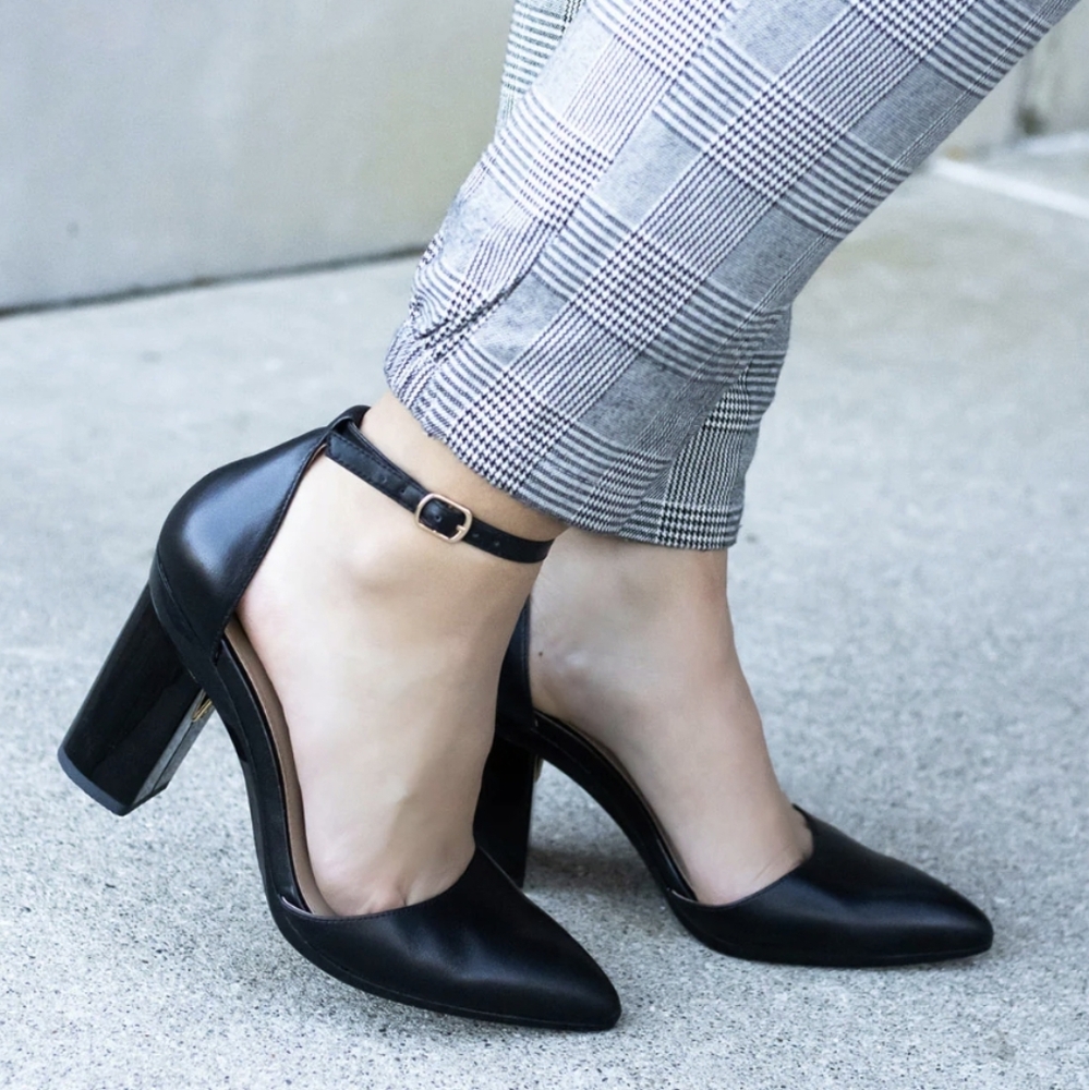 Pashion Convertable Heels in Style The D'Orsay